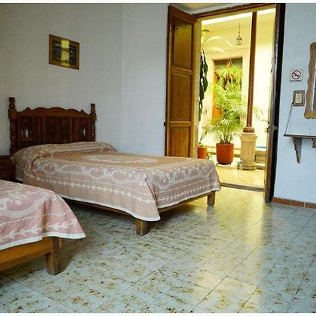 Hotel Atilanos Morelia Kültér fotó