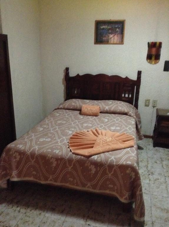 Hotel Atilanos Morelia Szoba fotó