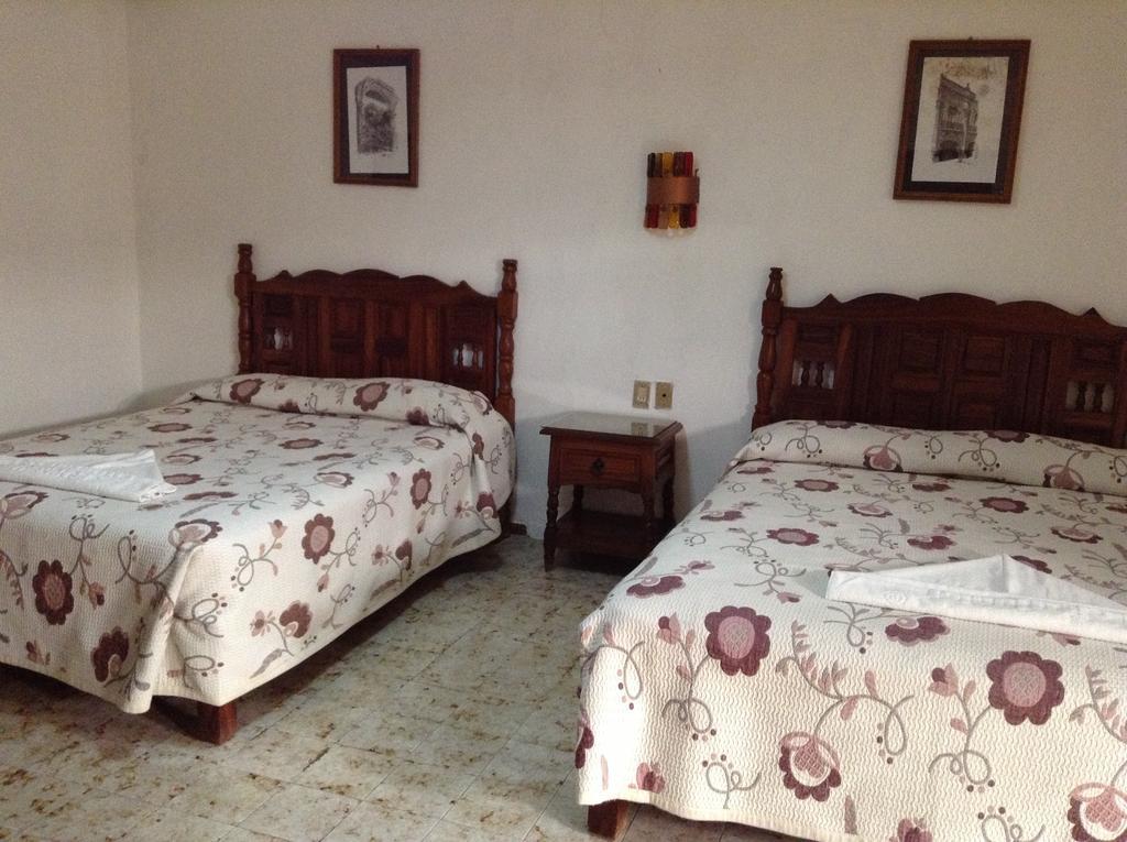 Hotel Atilanos Morelia Kültér fotó