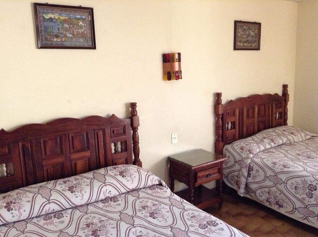 Hotel Atilanos Morelia Kültér fotó