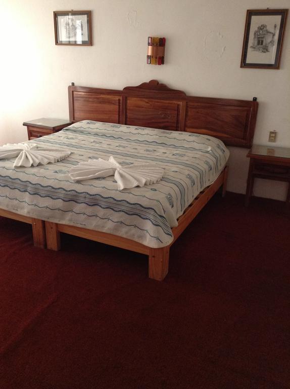 Hotel Atilanos Morelia Kültér fotó
